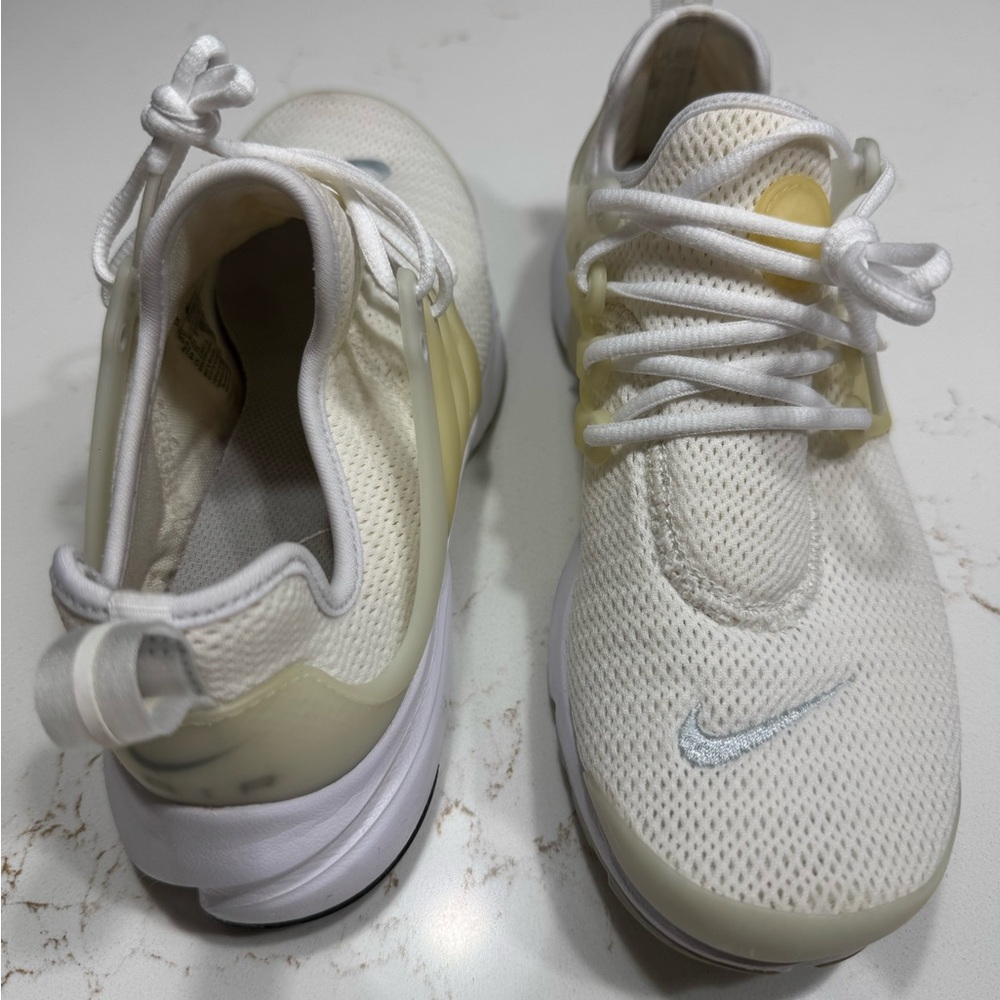 Nike Air Presto Athletic Shoes with Breathable Mesh Size 6